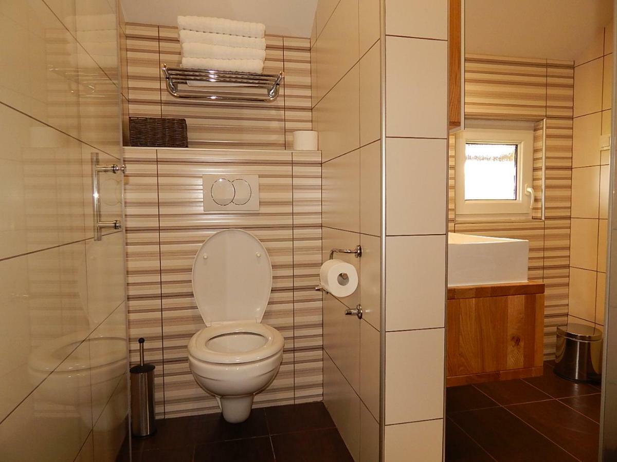 Studio Apartman Lakasa 拉科维察 外观 照片