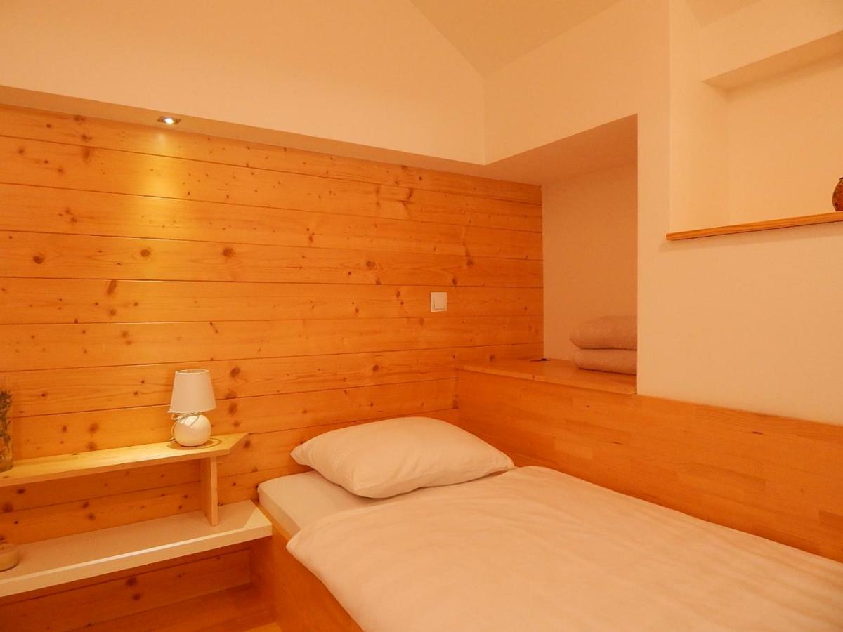 Studio Apartman Lakasa 拉科维察 外观 照片